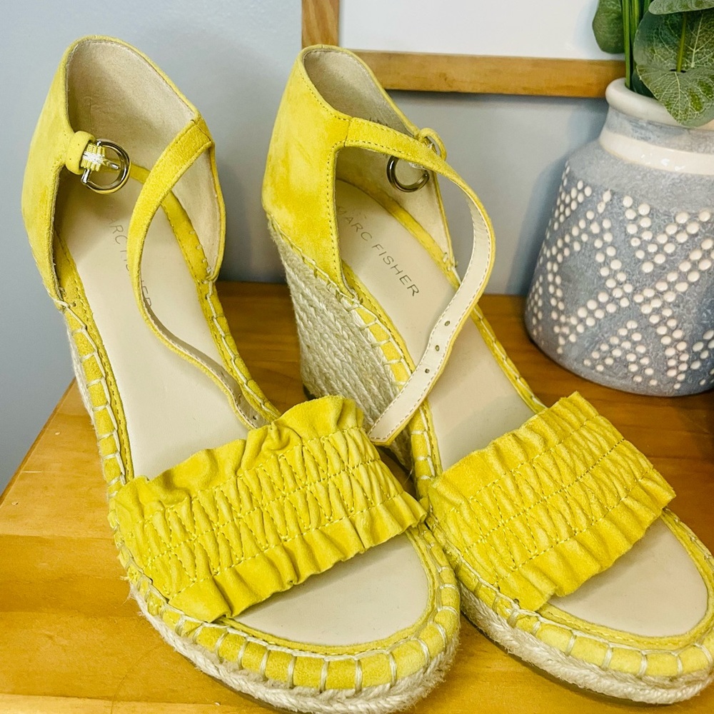 NWOT Marc Fisher Wedges